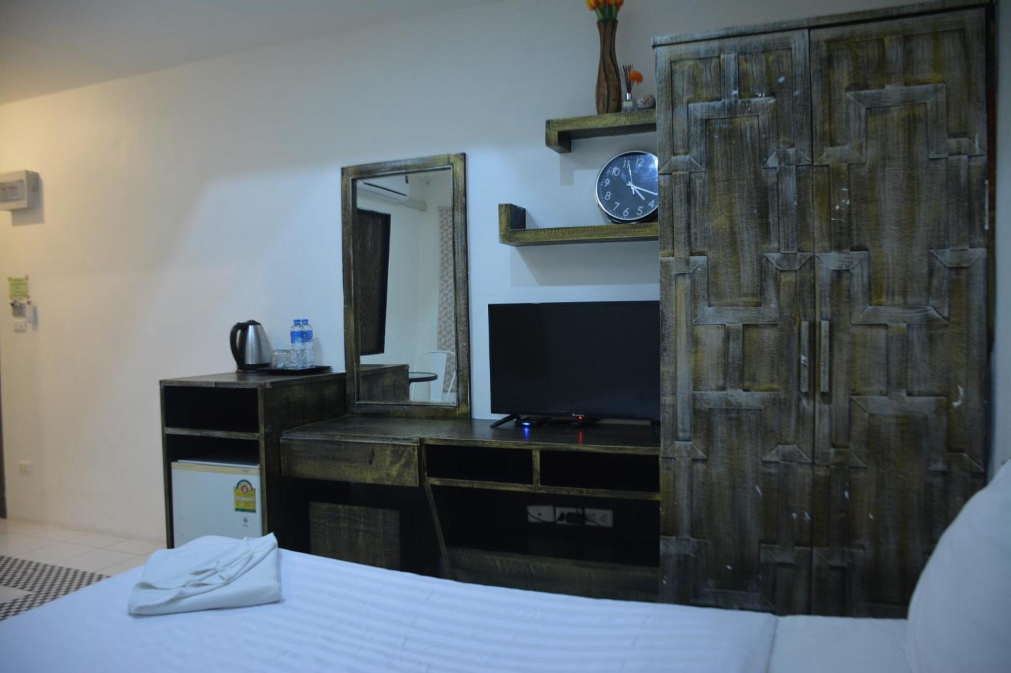 Hotel Beachwalk Patong Zewnętrze zdjęcie